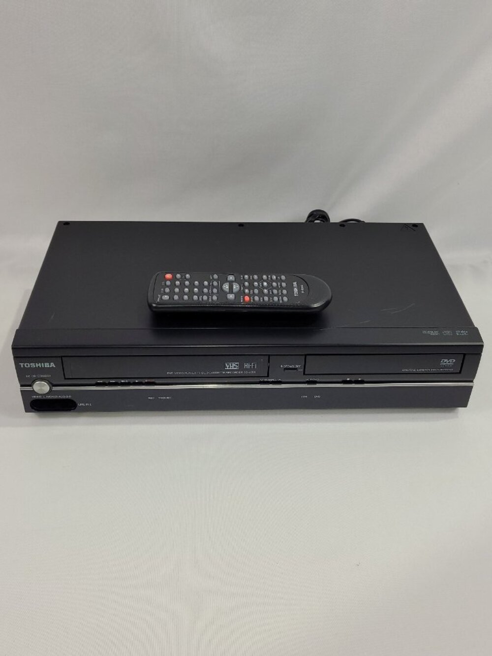 Toshiba SDV398KC2 Hi-Fi Stereo DVD Player & VHS VCR Video Cassette Recorder